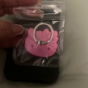 Hello Kitty ring phone socket